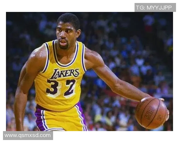 足球场上的魔术师揭秘那些拥有超凡技巧的明星球员 足球场上的魔术师揭秘那些拥有超凡技巧的明星球员