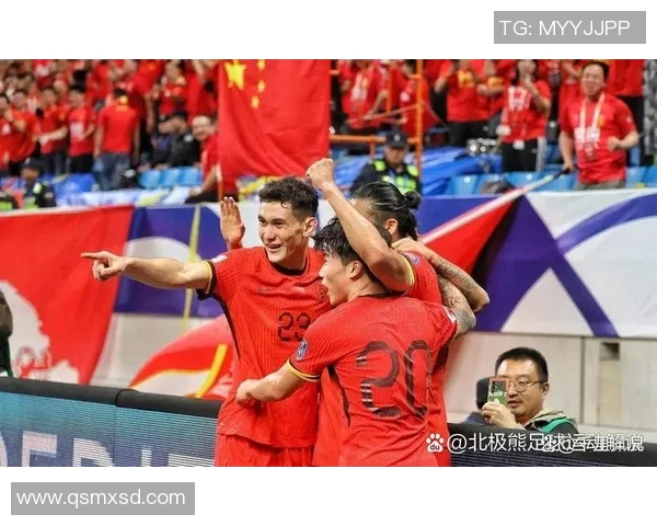 足球明星在绿茵场上的温暖瞬间与感人故事分享 足球明星在绿茵场上的温暖瞬间与感人故事分享